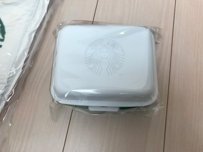 スタバ福袋　2019年　サンドイッチボックス